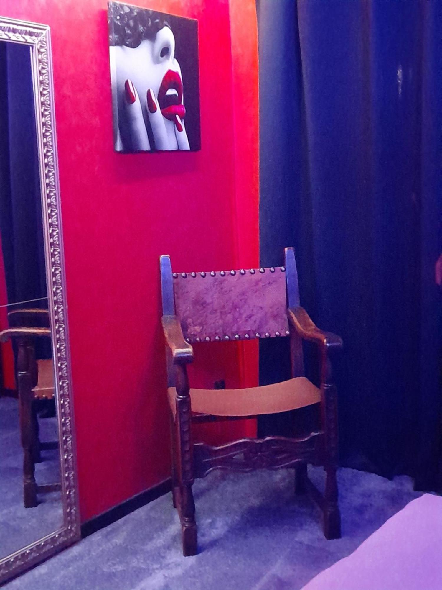 Love Room Le Rouge Et Noir Barr Eksteriør bilde
